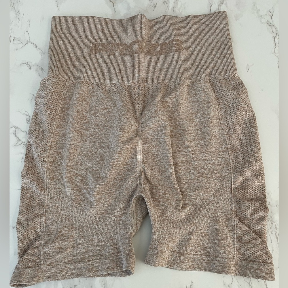 Prozis Peach Perfect Gym Shorts New